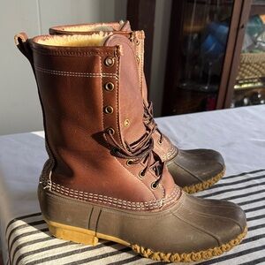 L.L. Bean women’s brown leather shearling lined boots  size 10